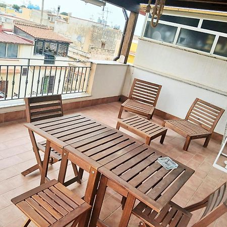 Апартаменты Casa XXI Aprile Изола-делле-Феммине Экстерьер фото