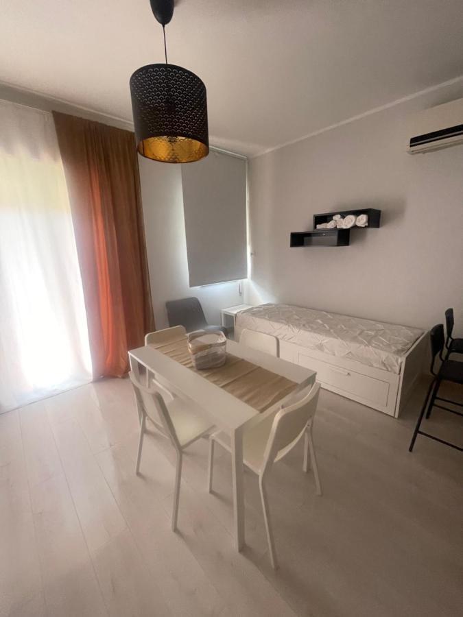 Апартаменты Casa XXI Aprile Изола-делле-Феммине Экстерьер фото