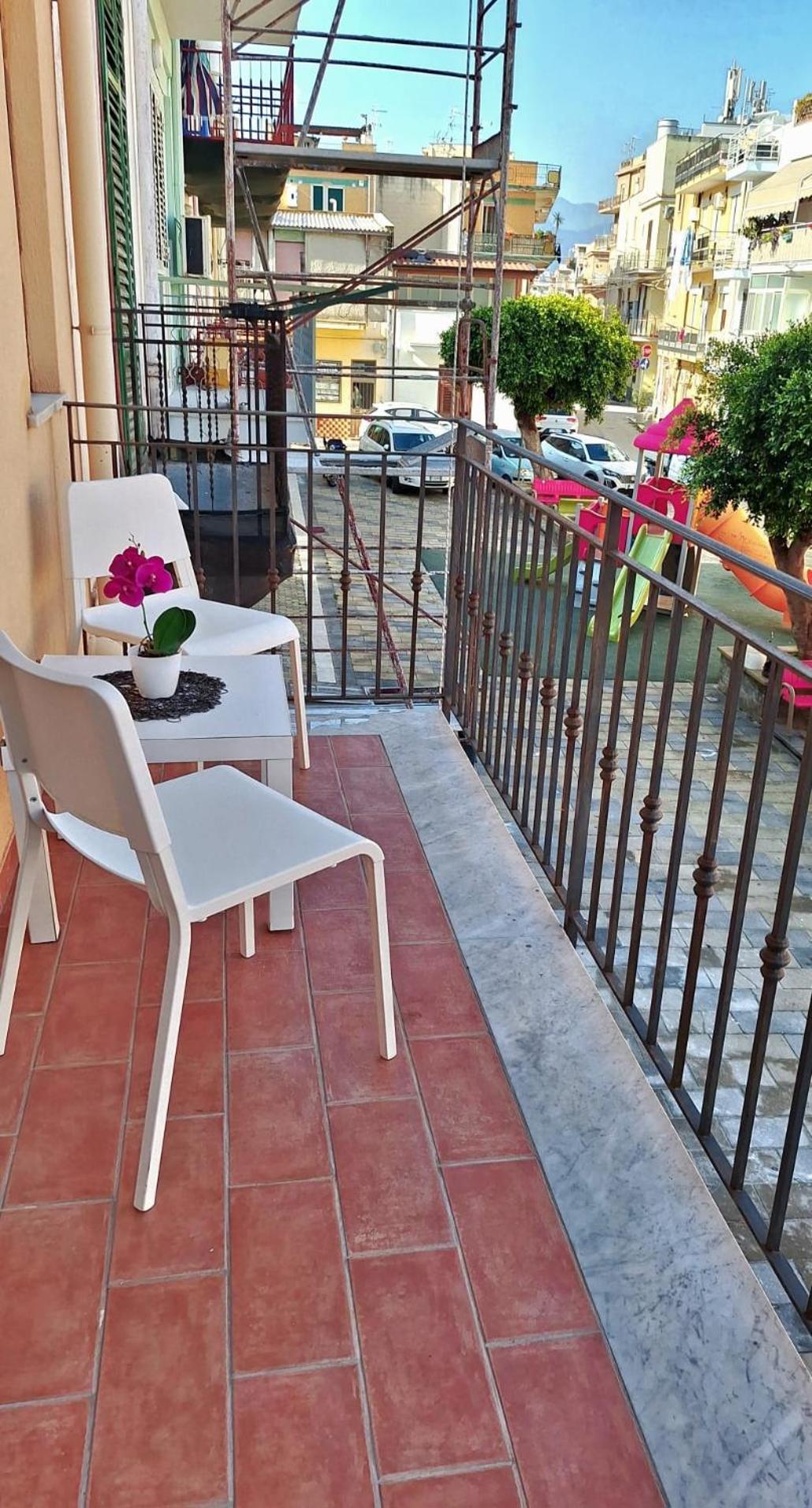 Апартаменты Casa XXI Aprile Изола-делле-Феммине Экстерьер фото